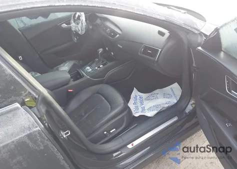 2016 Audi A7 3.0T Premium Plus z USA, uszkodzony, nr VIN WAUWGAFC0GN107511